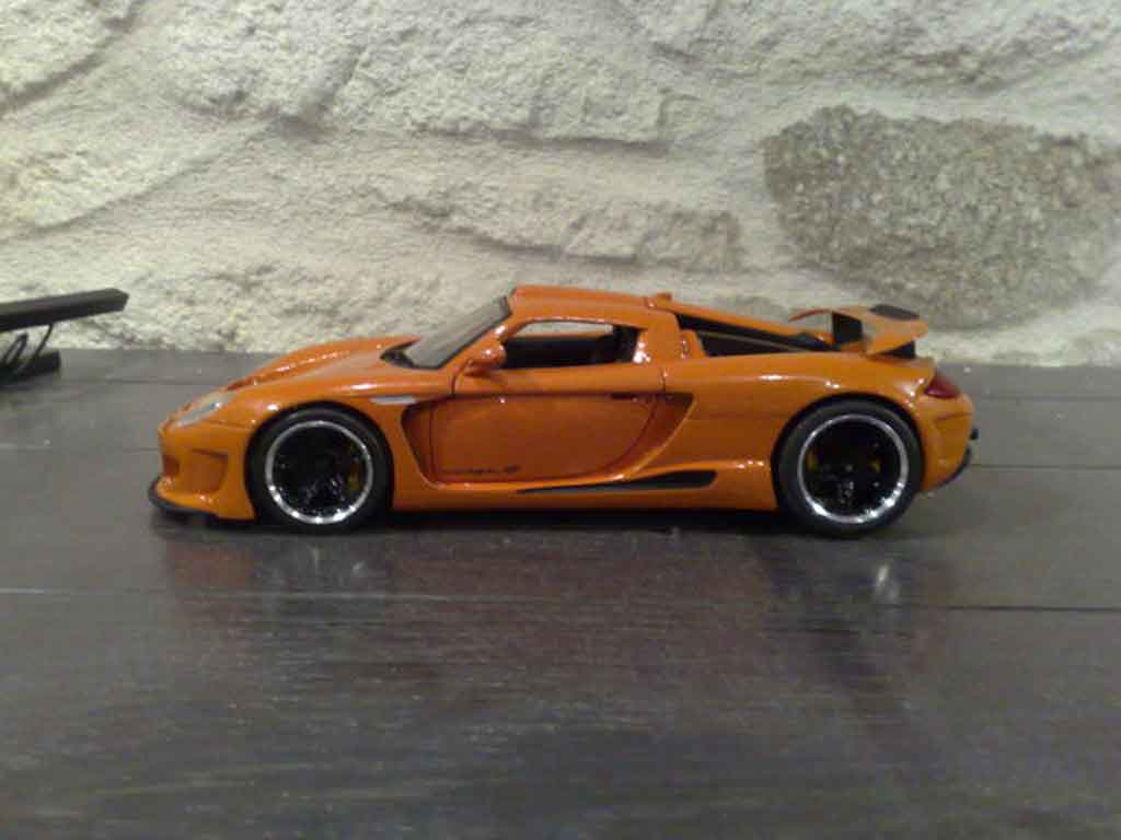 Gemballa Mirage GT oranje 1/18 Maisto