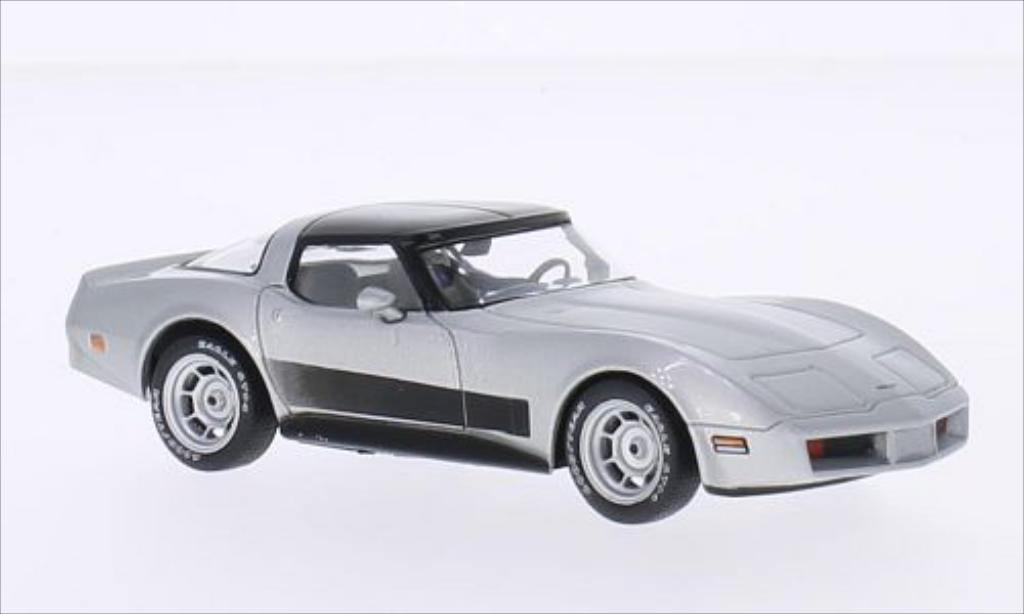 Chevrolet Corvette C3 1/43 WhiteBox C3 grijs 1980 modelauto