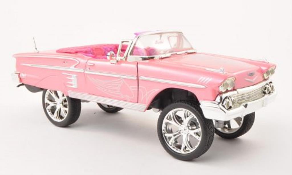 Chevrolet Impala 1/24 Motormax High Rider pink mit Dekor 1958 modelauto