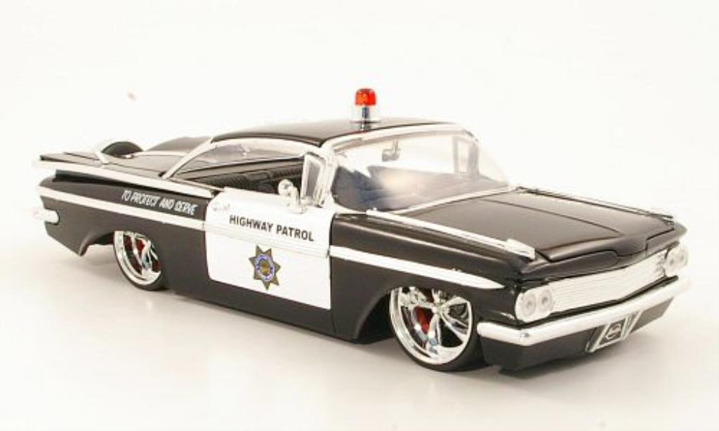 Chevrolet Impala 1/24 Jada Toys Tuning Highway Patrol Politie (US) 1959 modelauto