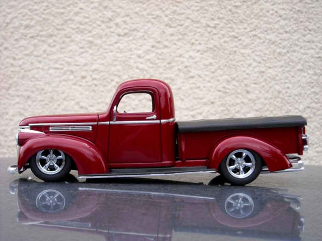 Chevrolet 1946 pickup pick up 1/18 Solido