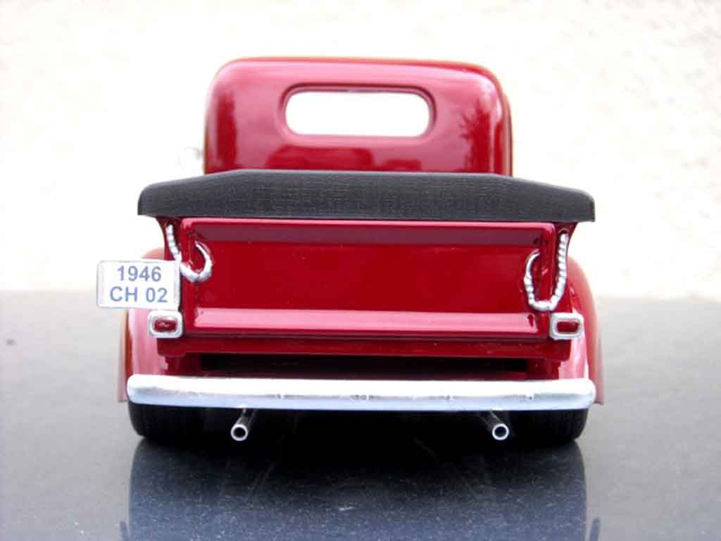 Chevrolet 1946 pickup pick up 1/18 Solido