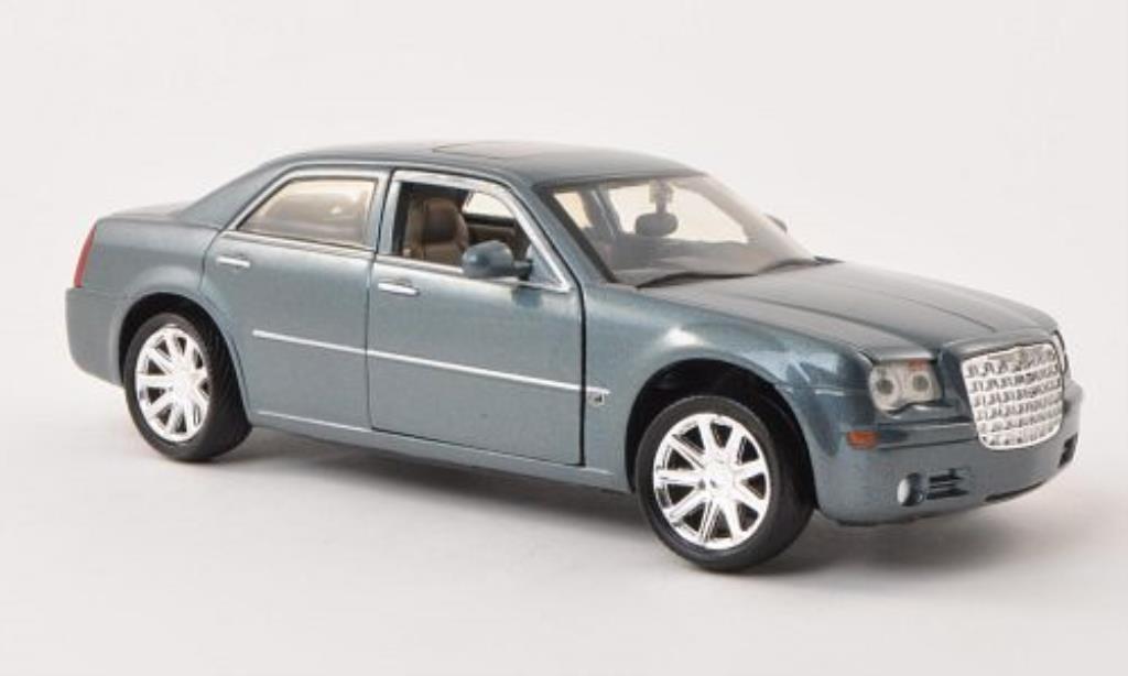 Chrysler 300C 1/24 Motormax HEMI grijs modelauto