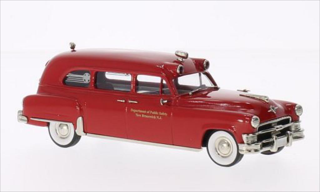 Chrysler Imperial 1/43 Brooklin Ambulance New Brunswick rood 1953 modelauto