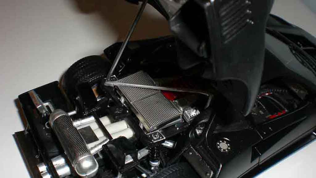 Ferrari F40 LM zwart 1/18 Polistil