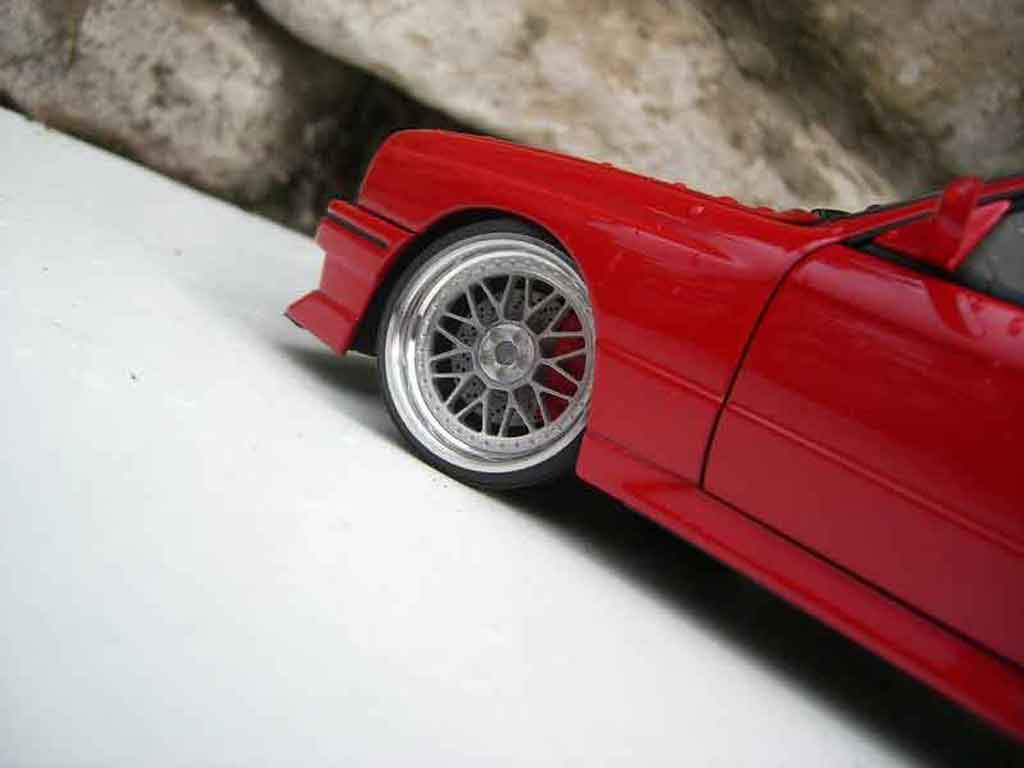Bmw M3 coupe jantes BBS E30 rood pneux taille basse 1/18 Autoart