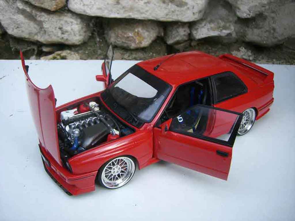 Bmw M3 coupe jantes BBS E30 rood pneux taille basse 1/18 Autoart
