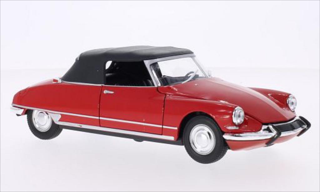 Citroen DS 19 1/24 Welly 19 Cabriolet rood modelauto