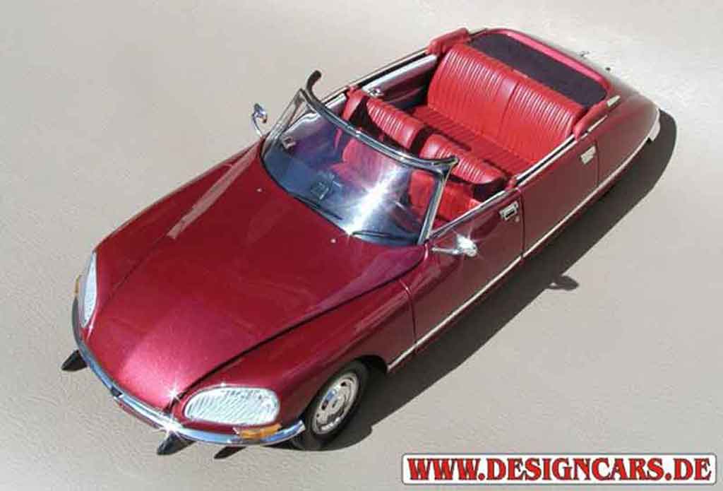 Citroen DS 21 1/18 Norev 21 cabriolet 4 portes rood lucifer modelauto