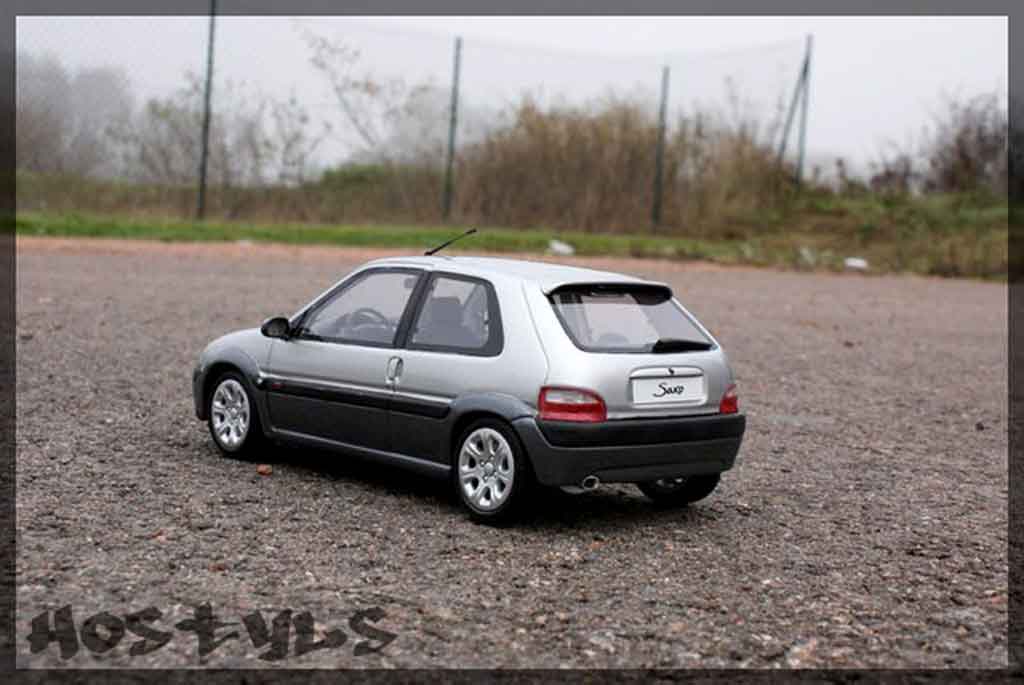 Citroen Saxo VTS grijs metallized 1/18 Ottomobile