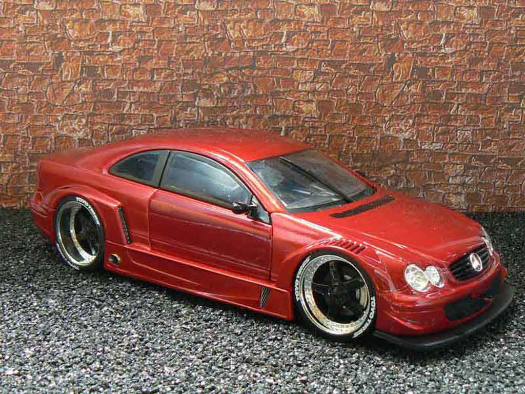 Mercedes Classe CL AMG DTM coupe 1/18 Maisto K AMG DTM coupe street rood candy modelauto