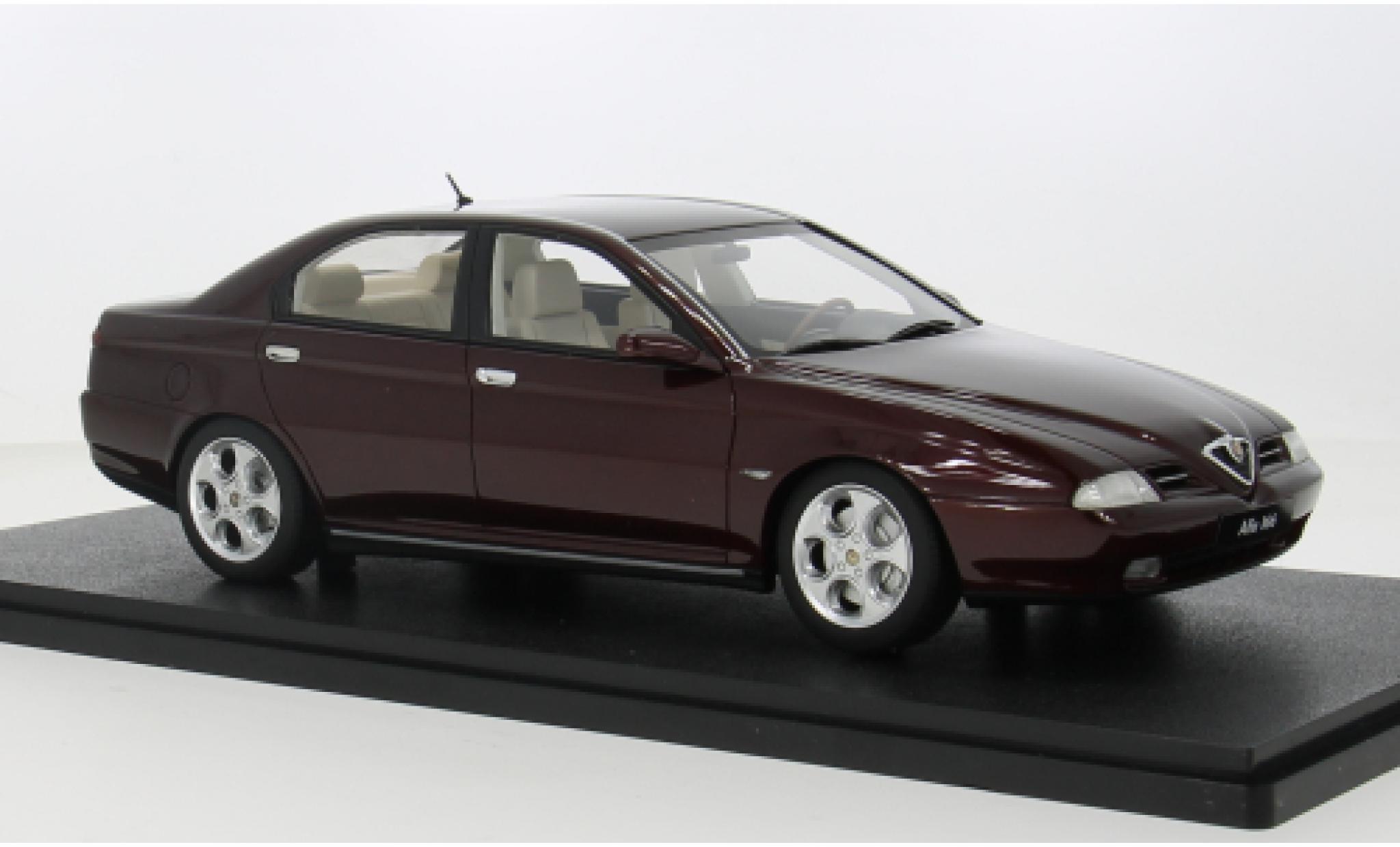 Alfa Romeo 166 1/18 Cult Scale Models Super 3.0 rood 1998 1:18 modelauto