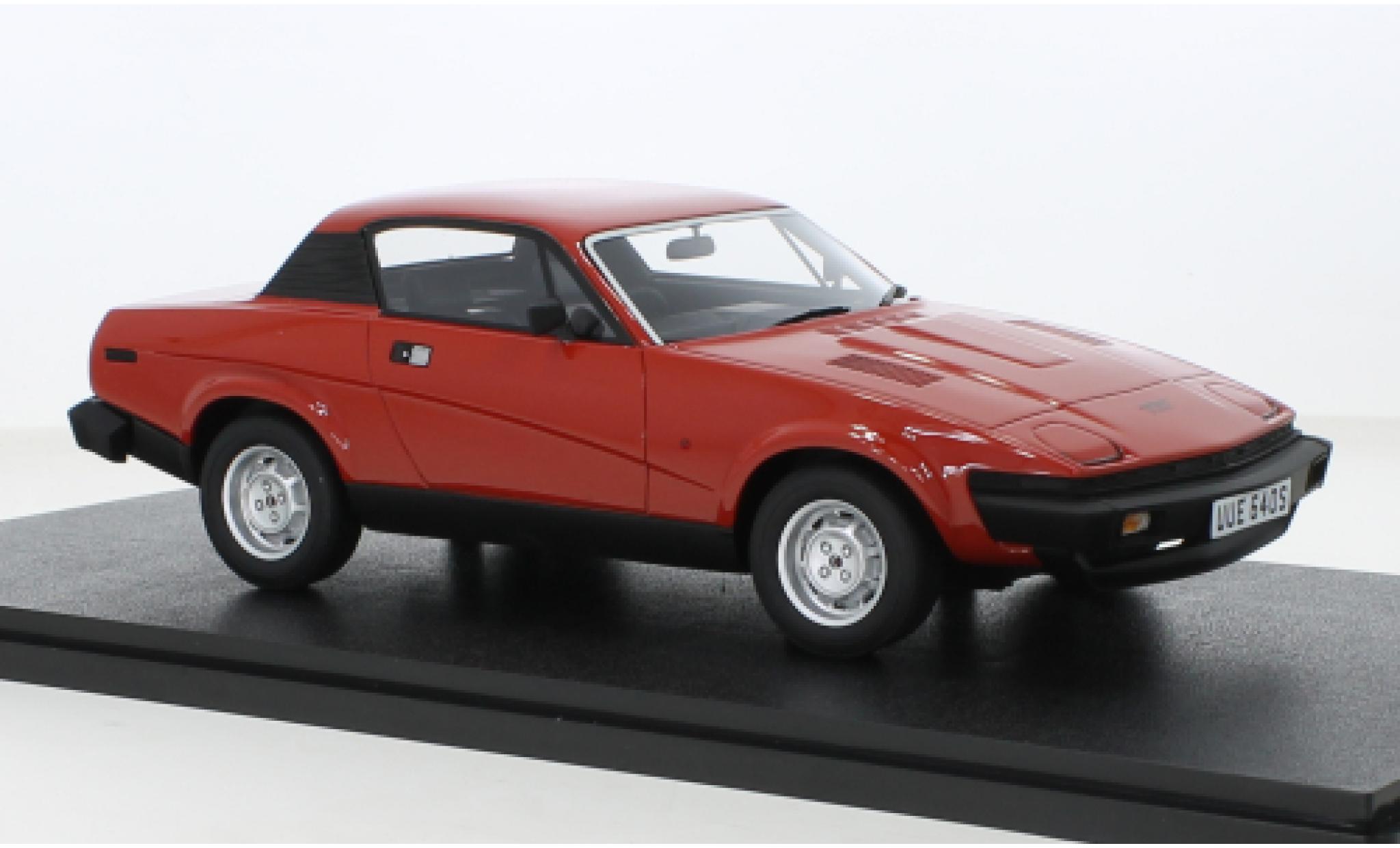 Triumph TR7 1/18 Cult Scale Models rood RHD 1980 modelauto
