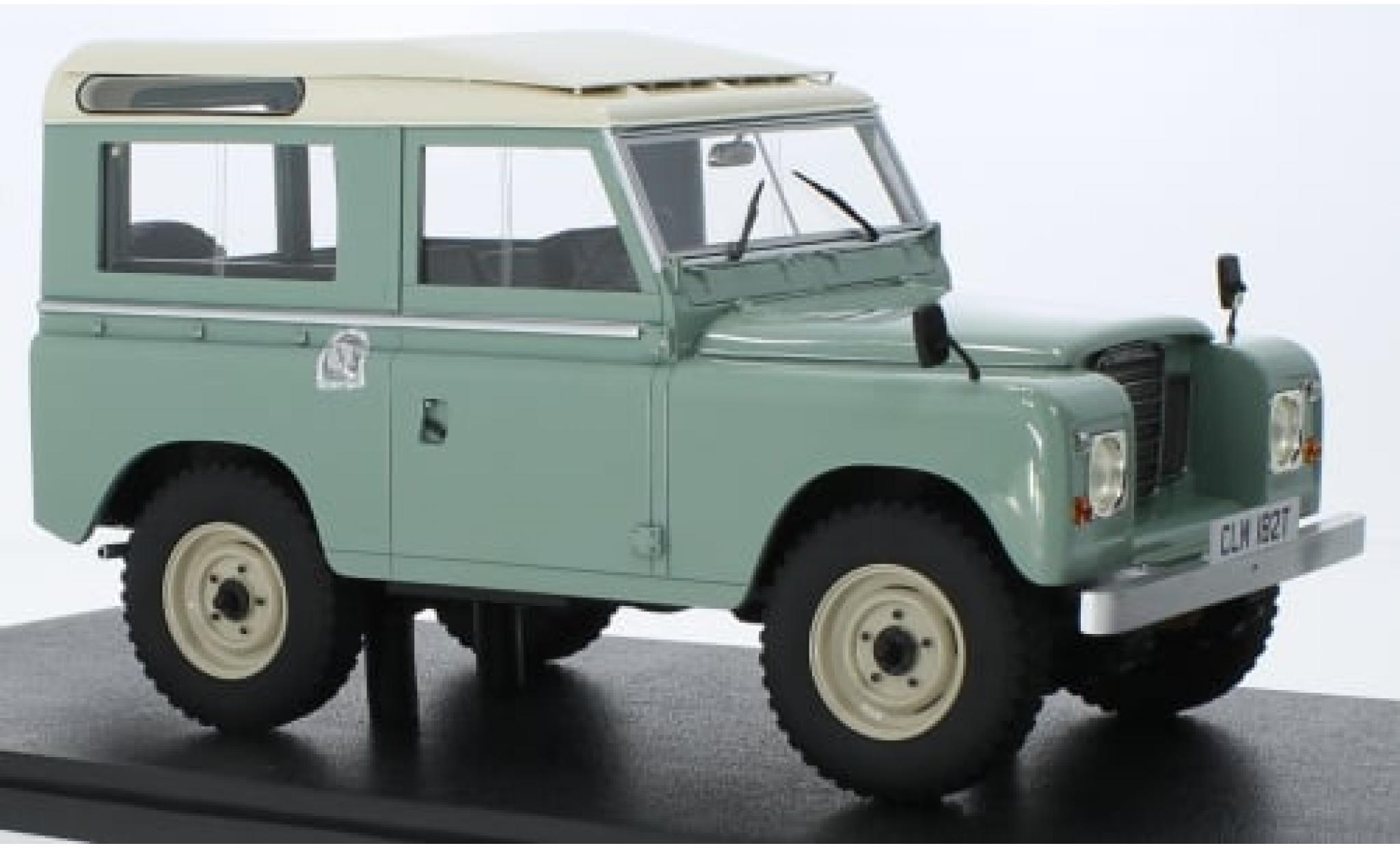 Land Rover 88 1/18 Cult Scale Models Series III groen RHD 1978 1:18 modelauto