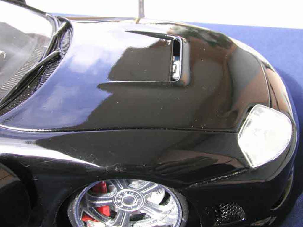 Toyota Supra Base illegal street car 1/18 Ertl