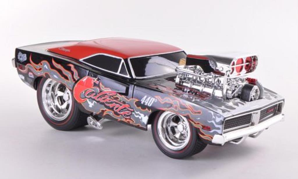 Dodge Charger 1/18 Maisto R/T zwart/rood 1969 modelauto