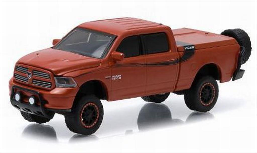 Dodge RAM 1/64 Greenlight 1500 Sport metallic bruin/zwart 2014 modelauto