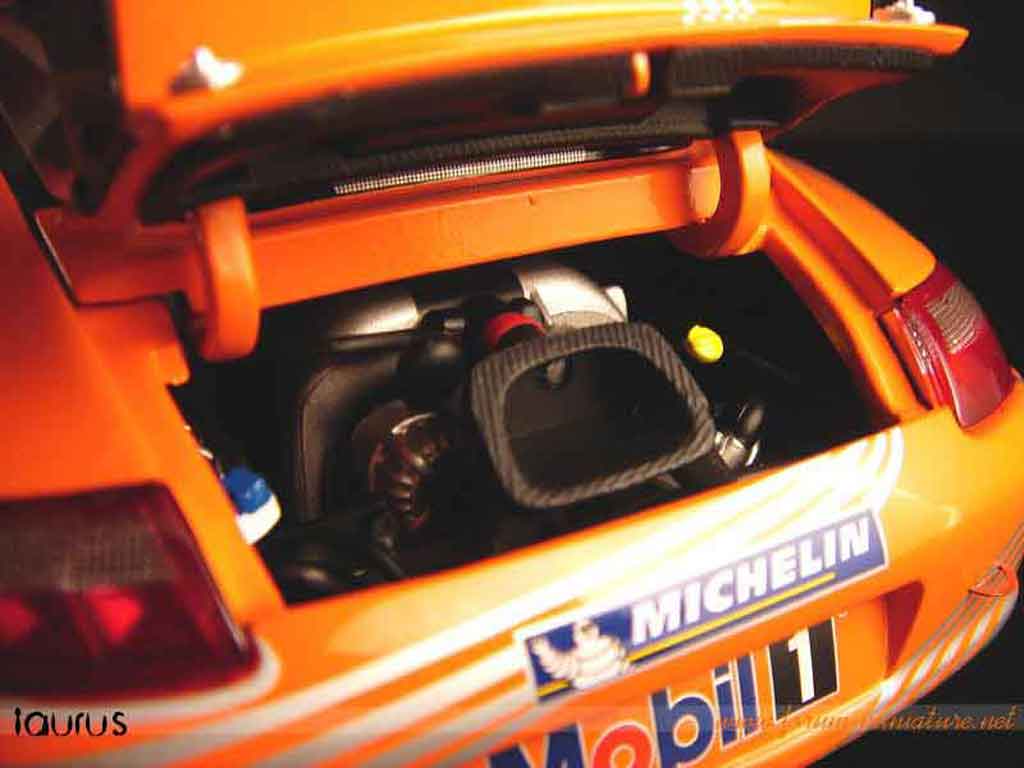 Porsche 911 GT3 CUP vip #88 1/18 Autoart