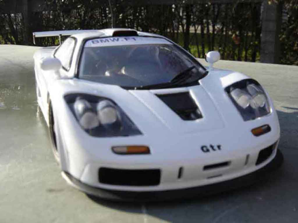 McLaren F1 1/18 Ut Models gtr wit modelauto
