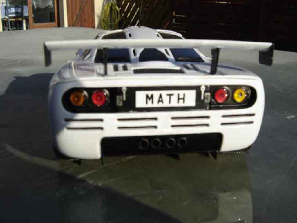 McLaren F1 GTR GTR wit 1/18 Ut Models
