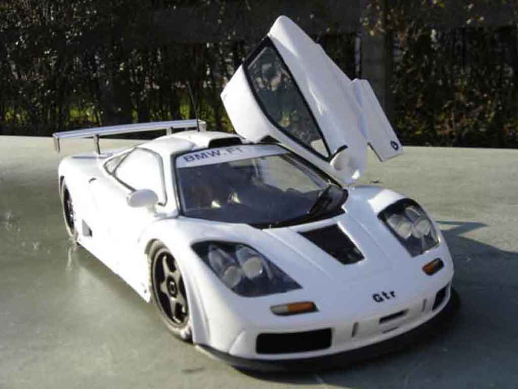 McLaren F1 GTR GTR wit 1/18 Ut Models