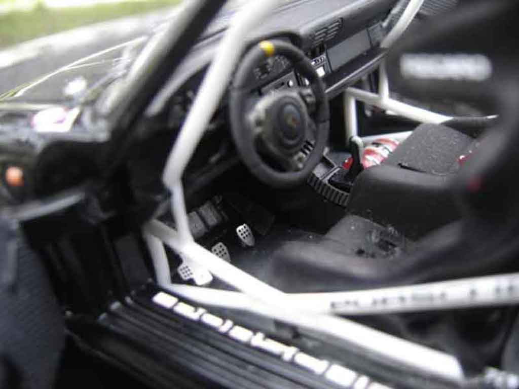 Porsche 911 GT2 1/18 Ut Models