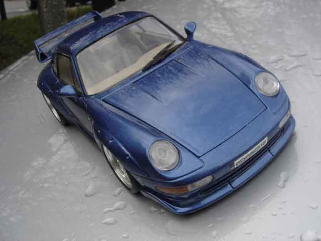 Porsche 911 GT2 lagon blauw 1/18 Ut Models