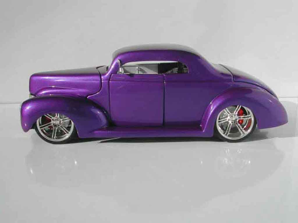 Ford 1940 Hot Rod 1/18 Universal Hobbies