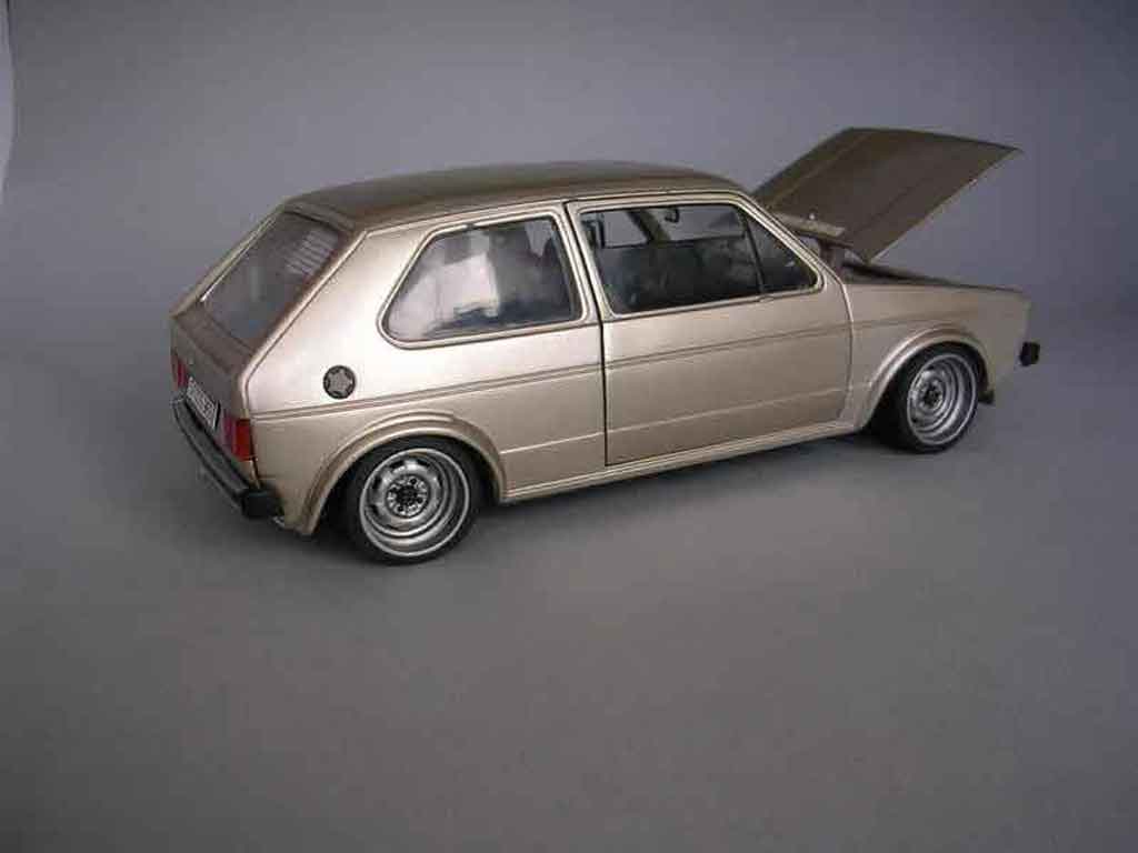 Volkswagen Golf GTI moteur g60 1/18 Solido