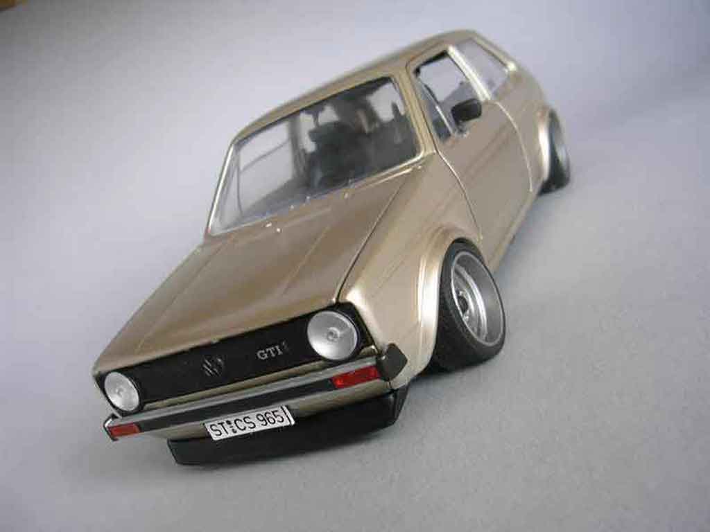 Volkswagen Golf GTI moteur g60 1/18 Solido