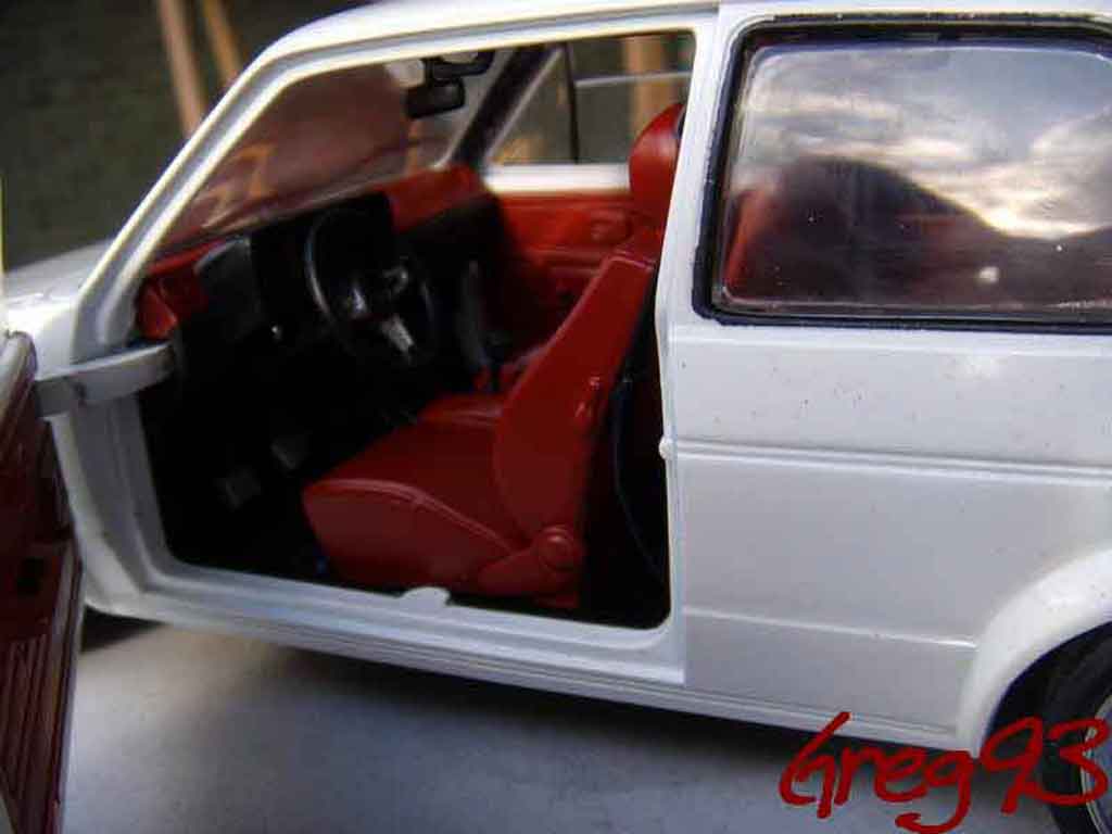 Volkswagen Golf GTI jantes ATS tuning wit 1/18 Solido
