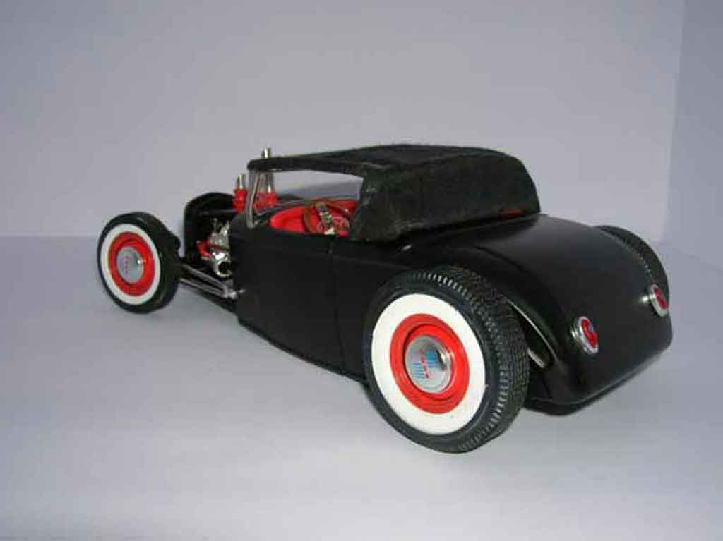 Ford 1932 Hot Rod 1/18 Ertl