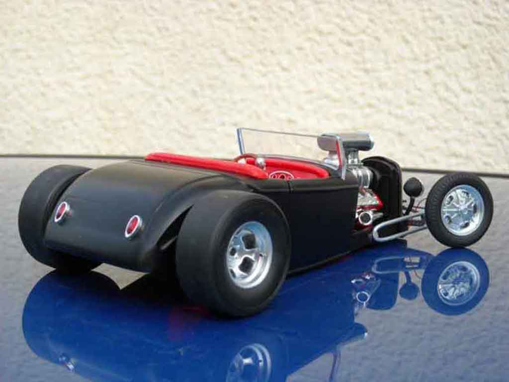 Ford 1932 Hot Rod drag zwart 1/18 Ertl