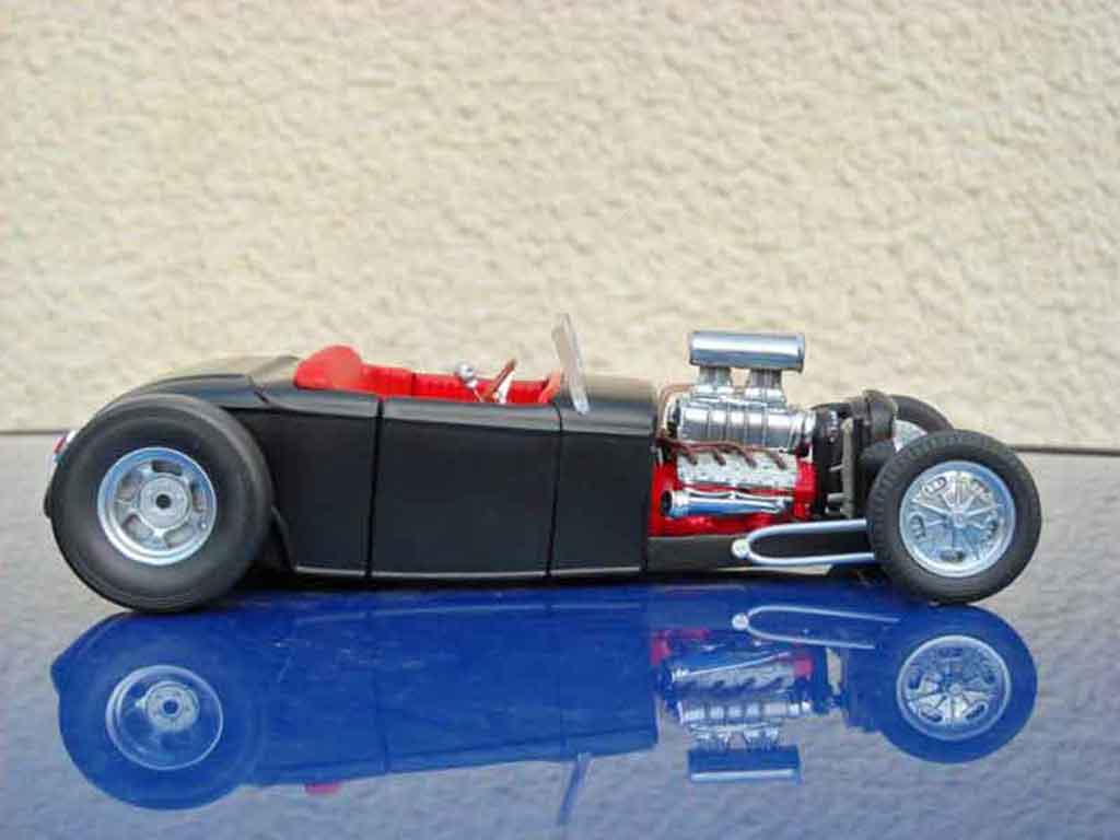 Ford 1932 Hot Rod drag zwart 1/18 Ertl