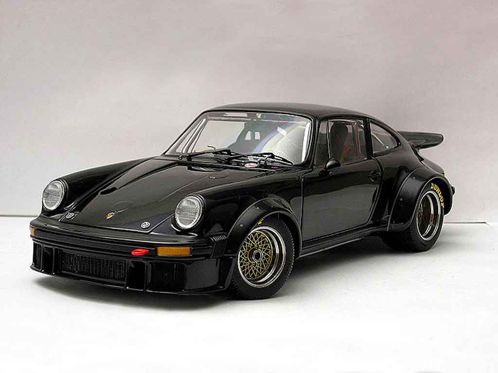 Porsche 934 RSR Turbo zwart 1/18 Exoto