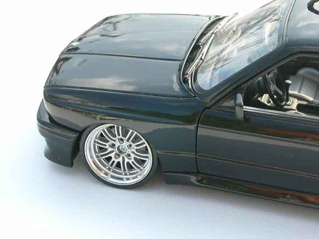 Bmw M3 coupe E30 zwart jantes e46 a deport 1/18 Kyosho