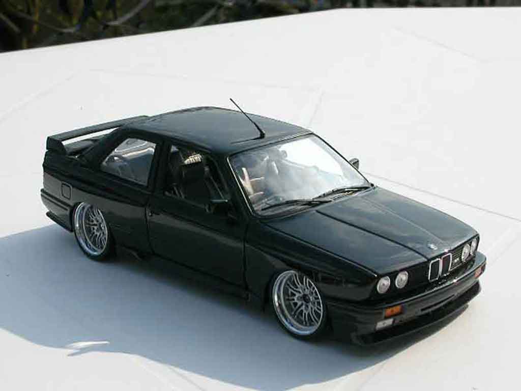 Bmw M3 coupe E30 zwart jantes e46 a deport 1/18 Kyosho