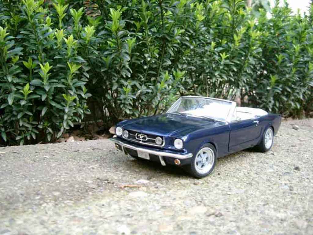 Ford Mustang 1965 1/18 Jouef 1965 cabriolet blauw modelauto