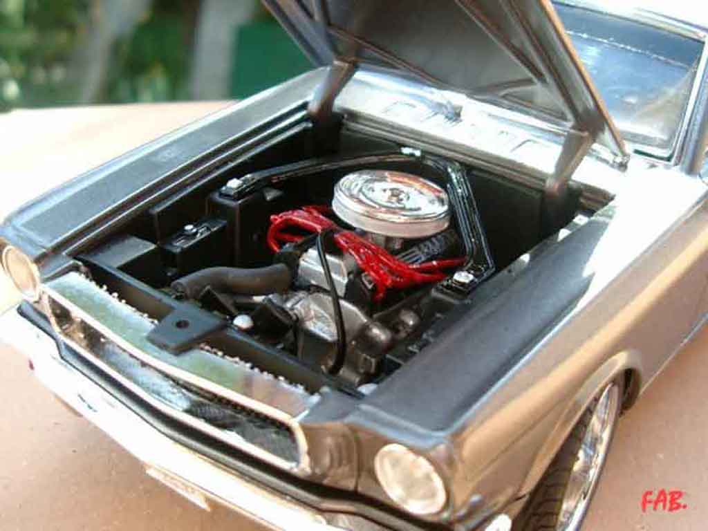 Ford Mustang Fastback coupe 1/18 Jouef