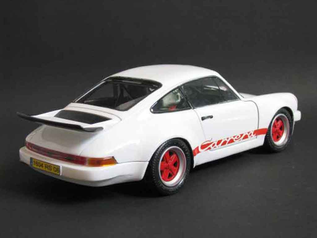 Porsche 911 RS 3.0 carrera wit 1/18 Universal Hobbies