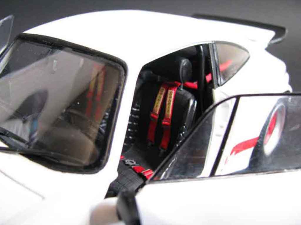 Porsche 911 RS 3.0 carrera wit 1/18 Universal Hobbies