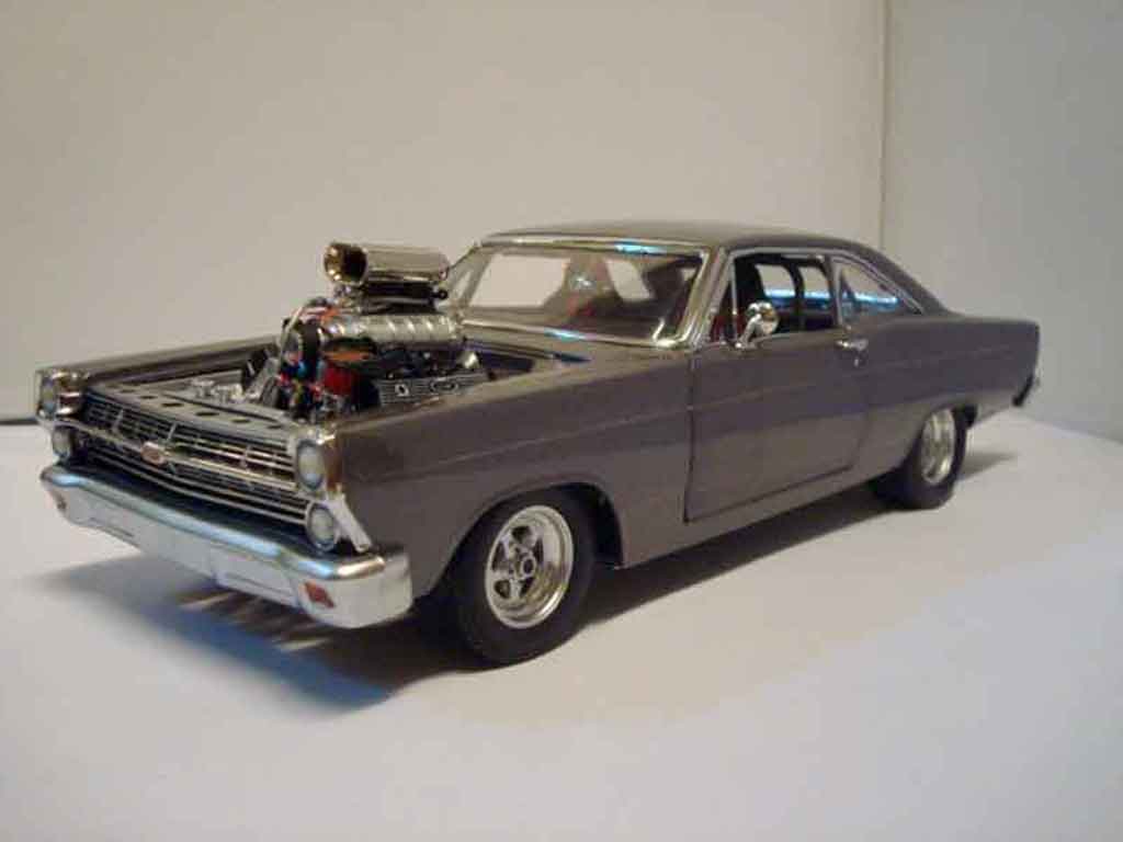 Ford Fairlane Berline 427 street machine beperkt edition nr 817 von 1250 1/18 GMP