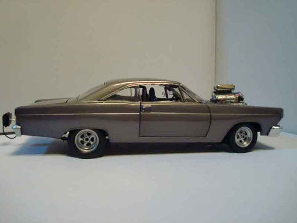 Ford Fairlane Berline 427 street machine beperkt edition nr 817 von 1250 1/18 GMP