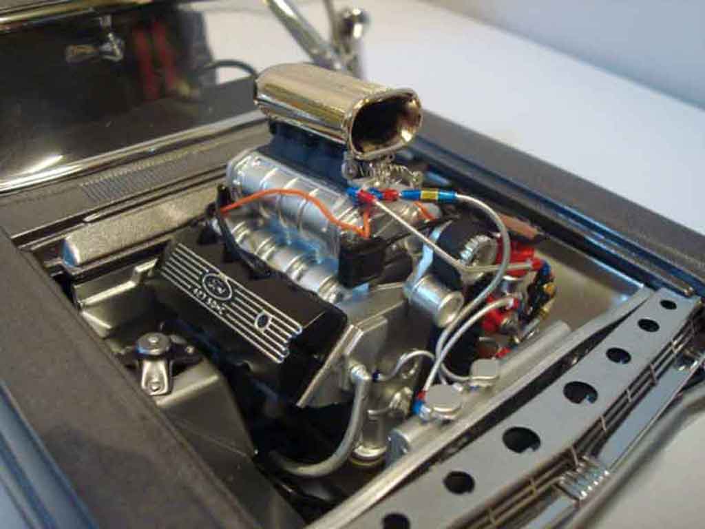 Ford Fairlane Berline 427 street machine beperkt edition nr 817 von 1250 1/18 GMP