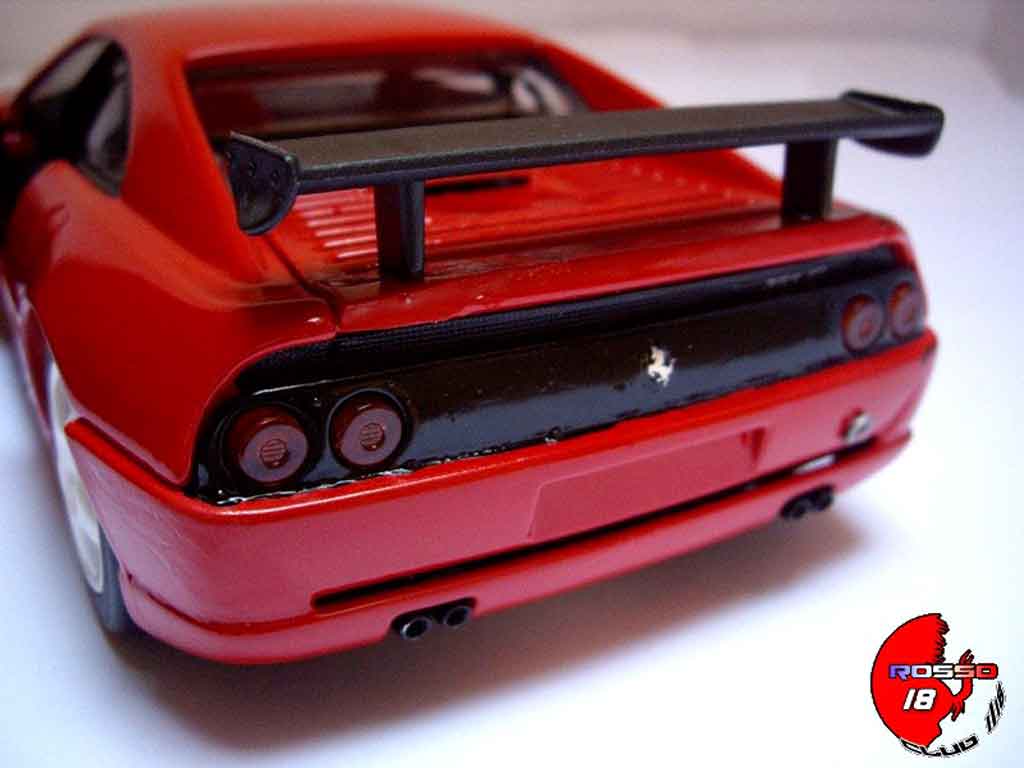 Ferrari F355 Berlinetta Sedan challenge rood 1/18 Hot Wheels