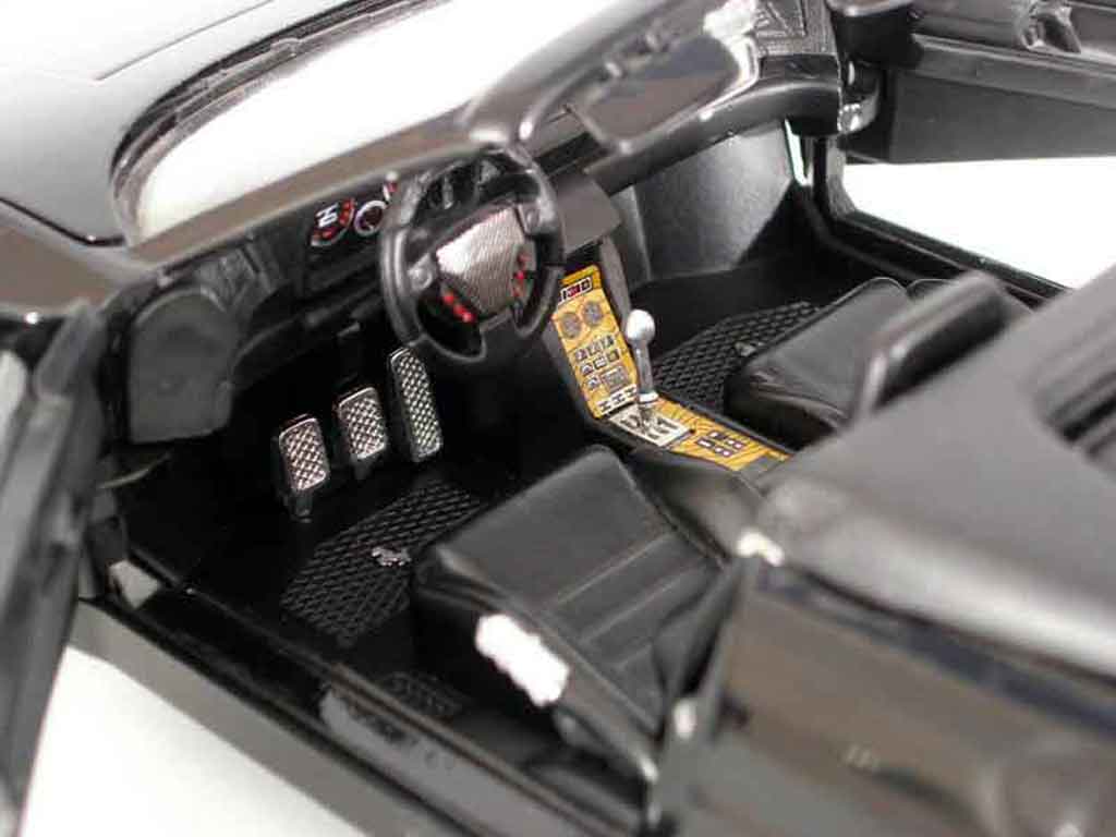 Ferrari 348 Spider tuning zwart 1/18 Mira