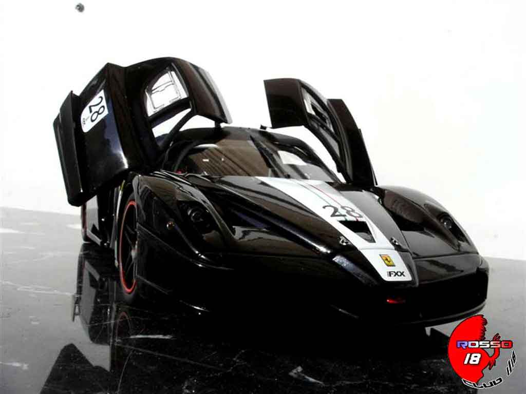 Ferrari Enzo FXX 1/18 Hot Wheels Elite FXX #28 modelauto