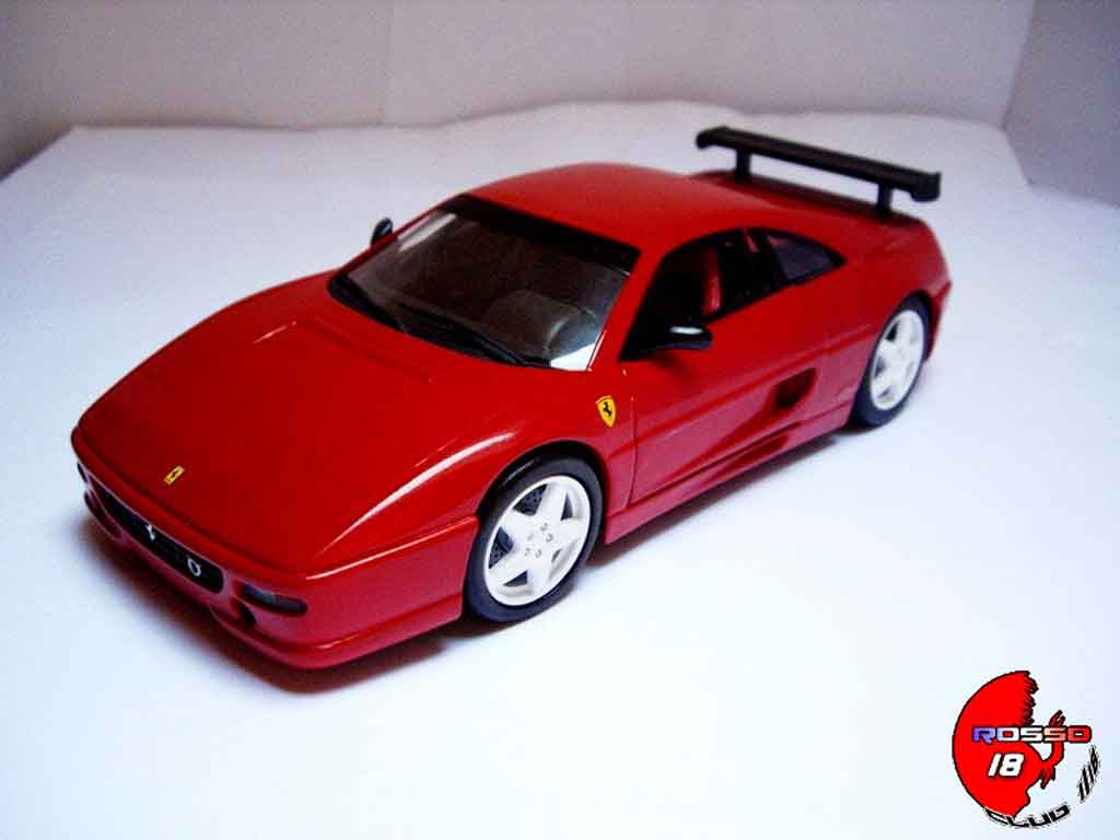 Ferrari F355 Berlinetta 1/18 Hot Wheels Sedantta challenge rood modelauto