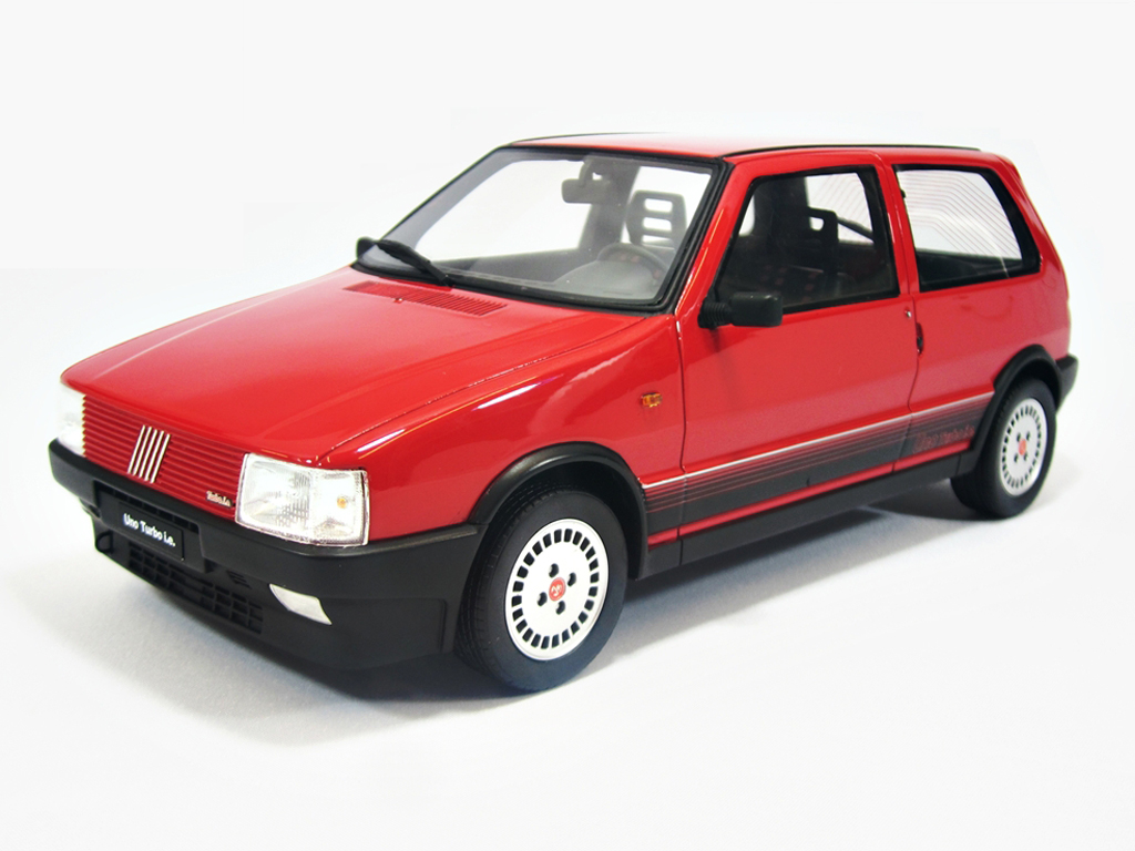 Fiat Uno 1/18 Laudoracing Models Turbo i.e. LM088 rood 1987 modelauto