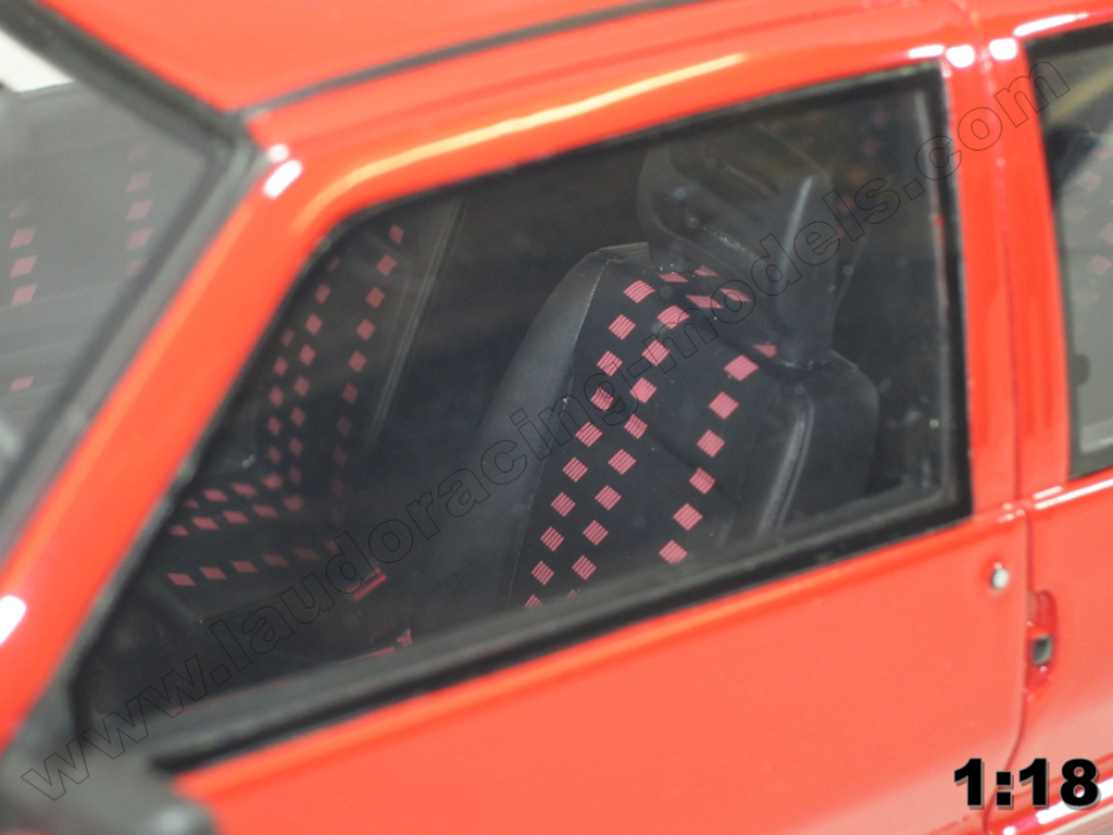 Fiat Uno Turbo i.e. LM088 rood 1987 1/18 Laudoracing Models
